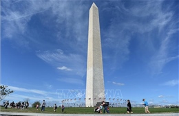 Đài tưởng niệm Washington bị phá hoại