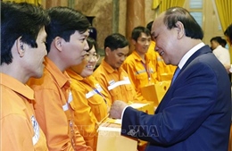 Chủ tịch nước gặp mặt 122 thợ giỏi được Tập đoàn Điện lực Việt Nam vinh danh