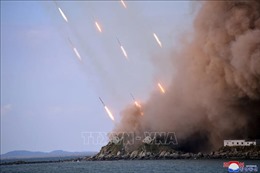 Triều Tiên bắn khoảng 130 quả đạn pháo ra các &#39;vùng đệm&#39; trên biển