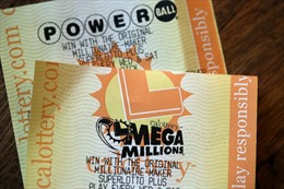 Mỹ: Một chiếc vé ở California trúng giải độc đắc Powerball kỷ lục 2,04 tỷ USD