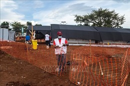 Uganda đóng cửa trường học để hạn chế lây lan dịch Ebola