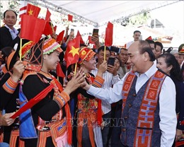 Chủ tịch nước dự Ngày hội Đại đoàn kết toàn dân tộc tại Phong Thổ, Lai Châu