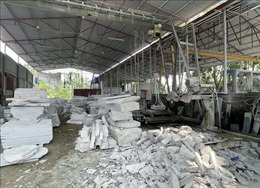Thanh Hóa: Cần sớm di dời làng nghề, cơ sở sản xuất chế tác đá mỹ nghệ ra khỏi khu dân cư