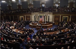 Quốc hội Mỹ thông qua dự luật chi tiêu của chính phủ