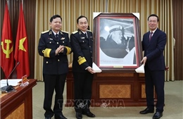 Đồng chí Võ Văn Thưởng thăm Quân chủng Hải quân và dự “Tết sum vầy - Xuân gắn kết” tại Hải Phòng