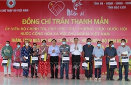 Đồng chí Trần Thanh Mẫn tặng quà tết tại Bạc Liêu
