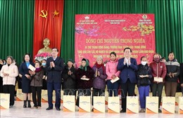 Trưởng Ban Tuyên giáo Trung ương Nguyễn Trọng Nghĩa thăm, chúc Tết tại Phú Thọ