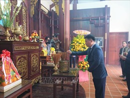 Dâng hương tưởng niệm 117 năm Ngày sinh Thủ tướng Phạm Văn Đồng