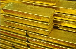 Giá vàng thế giới trượt xuống dưới ngưỡng 2.000 USD 