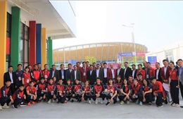 Đại sứ Nguyễn Huy Tăng thăm, chúc mừng thành tích của Đoàn thể thao Việt Nam 
