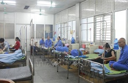 Ninh Bình: Nắng nóng, người già và trẻ em nhập viện tăng cao