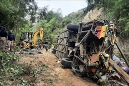 Xe khách rơi xuống hẻm núi ở Mexico, ít nhất 27 người thiệt mạng