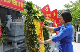 Tổng Giám đốc TTXVN dâng hương tưởng nhớ, tri ân Nhà báo - liệt sĩ Trần Kim Xuyến
