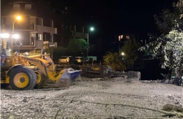 Italy nỗ lực cứu hộ sau lở bùn ở khu vực dãy Alps