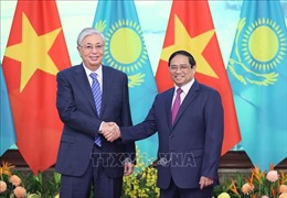 Thủ tướng Phạm Minh Chính hội kiến Tổng thống Kazakhstan Kassym-Jomart Tokayev