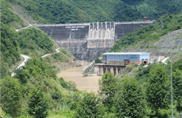 Nghệ An: Thủy điện Bản Vẽ vận hành hồ chứa điều tiết nước qua đập tràn