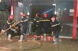 Cháy cửa hàng FPT Shop ở thành phố Đồng Xoài