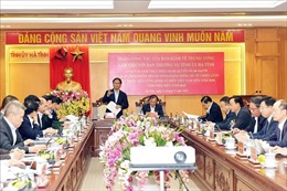 Trưởng ban Kinh tế Trung ương làm việc tại Hà Tĩnh về thực hiện chiến lược phát triển kinh tế biển