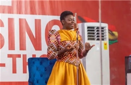 Doanh nhân Ghana hy vọng lập kỷ lục thế giới với màn ca hát liên tục trong gần 127 giờ