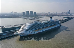 Trung Quốc: Khai thác thương mại siêu du thuyền nội địa đầu tiên