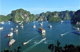 Vịnh Hạ Long là điểm đến yêu thích của du khách dịp Tết Dương lịch 2024 ​