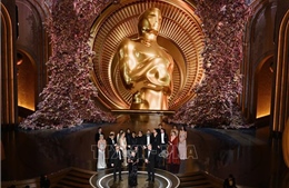 Oscar 2024: Tỷ suất người xem truyền hình cao nhất trong 4 năm
