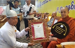 Trụ trì chùa Việt Nam tại Myanmar được dâng tặng danh hiệu hoằng pháp cao quý