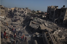 UAE dừng nỗ lực viện trợ sau cuộc không kích ở miền Trung Gaza