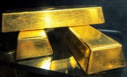 Giá vàng thế giới giảm xuống mức thấp nhất trong hơn một tuần