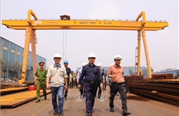 Phó Thủ tướng Trần Hồng Hà kiểm tra tiến độ sản xuất cột điện cho Dự án đường dây 500 kV mạch 3