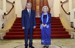 Chủ tịch nước Tô Lâm chào Hoàng Thái hậu Norodom Monineath