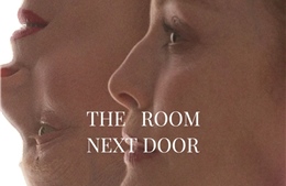 Phim &#39;The Room Next Door&#39; giành giải Sư tử Vàng tại LHP Venice