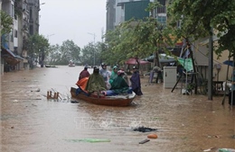 Hà Nội: Ngập úng các phường ven sông Hồng