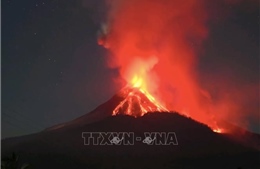 Indonesia mở rộng vùng nguy hiểm do núi lửa phun trào