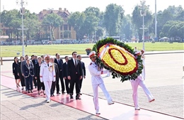 Chủ tịch Quốc hội Armenia Alen Simonyan vào Lăng viếng Chủ tịch Hồ Chí Minh và thăm Văn Miếu - Quốc Tử Giám