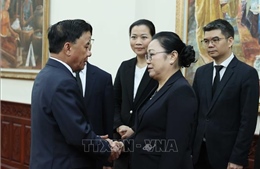 Lãnh đạo Đảng, Nhà nước và các bộ, ngành, đoàn thể đến viếng đồng chí Khamtay Siphandone