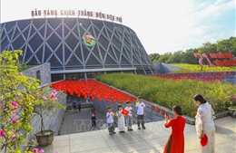 Nhiều điểm đến ý nghĩa thu hút đông đảo du khách trong dịp nghỉ lễ 30/4 - 1/5
