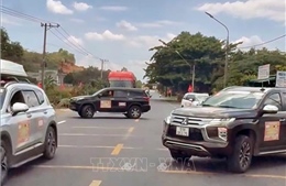 Lâm Đồng: Xác minh, xử lý vụ tự ý chặn đường để &#39;đoàn xe doanh nhân qua đường&#39;