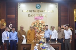 Thăm, chúc mừng các cơ sở Phật giáo nhân Đại lễ Phật đản 2025