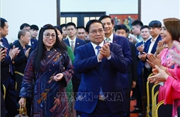 Thủ tướng Phạm Minh Chính gặp cộng đồng người Việt Nam tại Malaysia