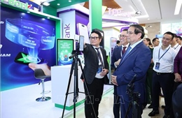 Thủ tướng: Tạo kết nối thuận lợi hơn giữa ngân hàng với người dân, doanh nghiệp