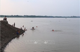 Hưng Yên: Phớt lờ cảnh báo tiềm ẩn nguy cơ đuối nước khi tắm sông
