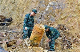 Hủy nổ an toàn quả bom nặng 500kg còn nguyên kíp nổ