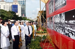 TP Hồ Chí Minh trưng bày triển lãm ảnh &#39;Vinh quang 80 năm Quốc hội Việt Nam&#39;
