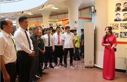 Trưng bày chuyên đề &#39;Bắc Ninh trong Cách mạng Tháng Tám năm 1945&#39; ​