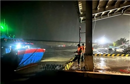 Vùng biển Thanh Hóa mưa to, gió mạnh trước khi bão số 5 đổ bộ