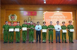 Khen thưởng đột xuất thành tích triệt phá băng nhóm cắt trộm dây cáp điện