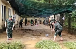 Vệ sinh môi trường, ngăn chặn nguy cơ dịch bệnh bùng phát sau lũ