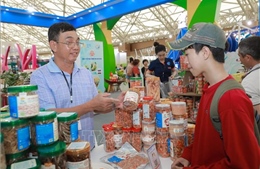 Hội chợ Mùa Thu: Ẩm thực sông nước miền Tây &#39;níu chân&#39; du khách