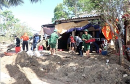 Lực lượng vũ trang khẩn trương hỗ trợ dân khắc phục hậu quả thiên tai